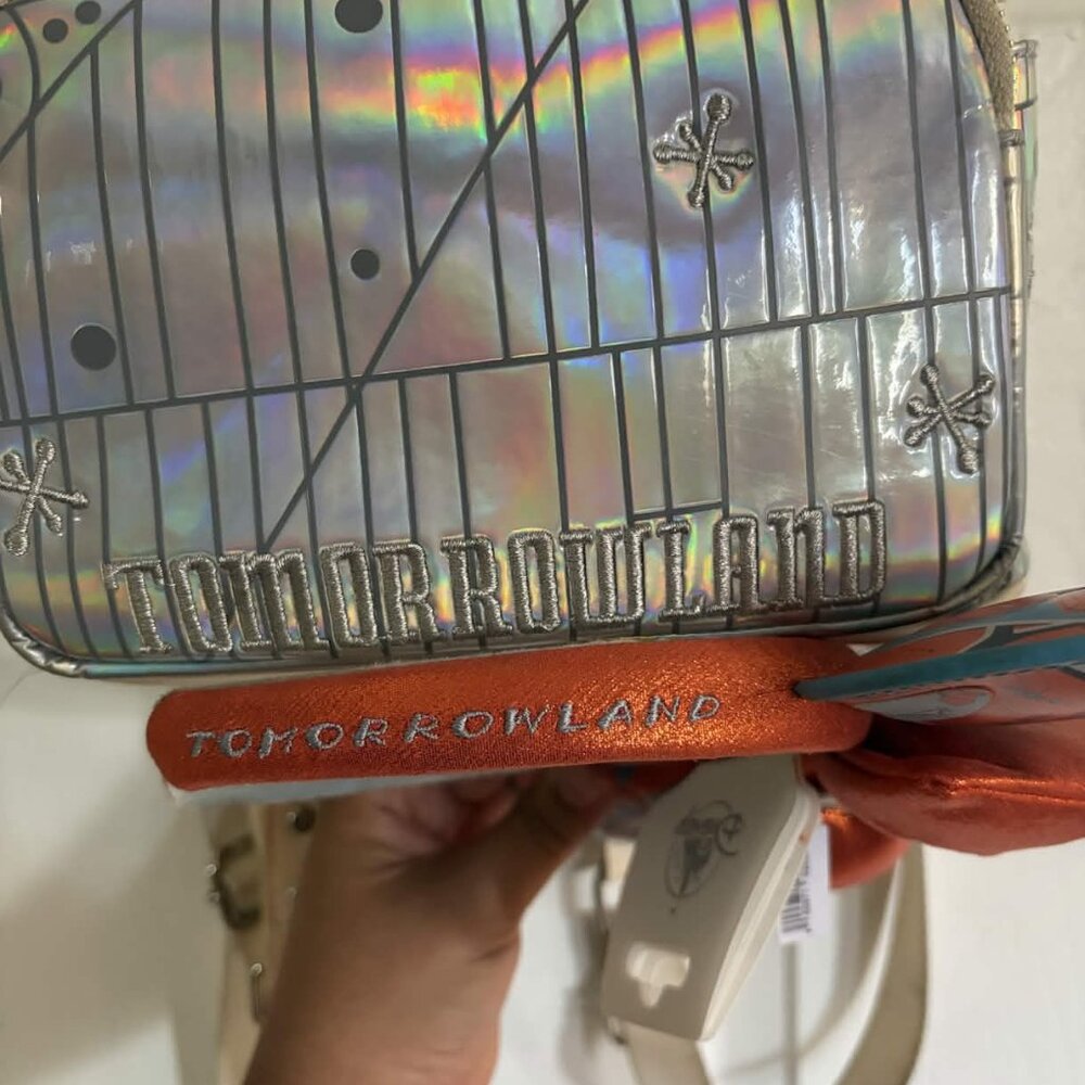 NWT/USED Disneyland's Tomorrrowland Bundle - Picture 9 of 11